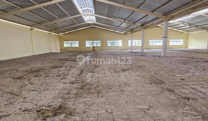 Gudang Kamal Raya 2100m2 lokasi bagus  1