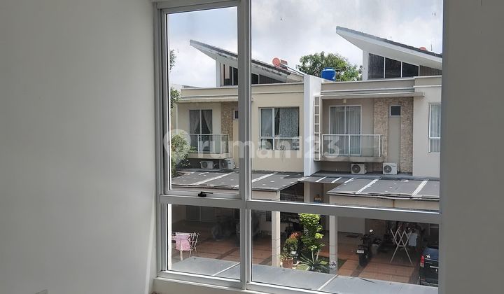 Disewakan Rumah 2 Lantai Ready di Green Puri Jakarta Barat Uk 8X15