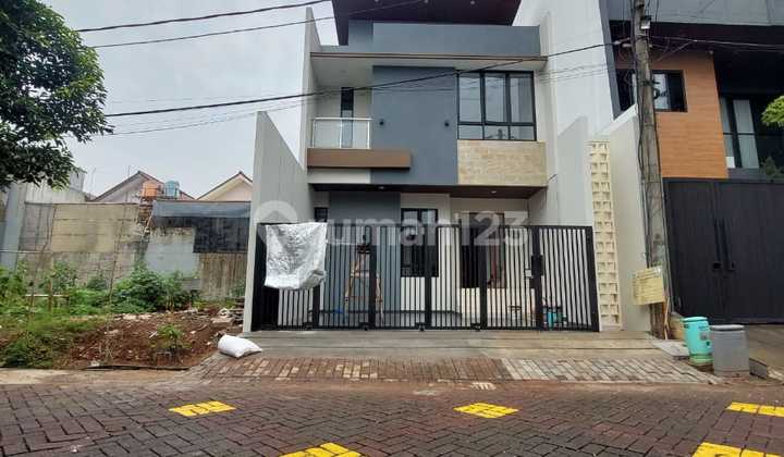 Dijual Rumah Lokasi Taman Villa Meruya , Stategis , Security 24Jam , Sport Club, Akses Tol Puri - Bandara - Merak -Cikampek . Hospital Puri Indah dan Sekolah Dijual Rumah Lokasi Taman Villa Meruya , Stategis , Security 24Jam , Sport Club, Akses Tol Puri - Bandara - Merak -Cikampek . Hospital Puri Indah dan Sekolah
