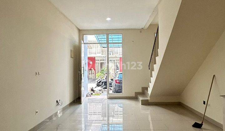 Rumah 2 Lantai Cluster Amerika Green Lake City Siap Huni 1