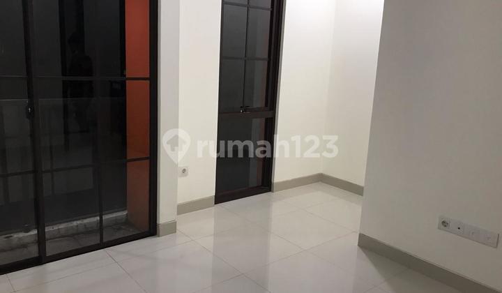 Disewakan Cepat Rumah di Green Village Cipondoh Tangerang 2
