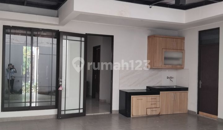 Disewakan Cepat Rumah Uk 8X18 di Green Lake City Cipondoh 1
