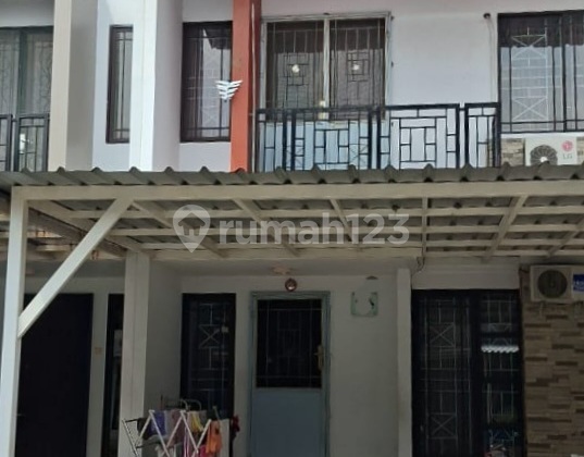 Rumah di Green Lake City 2 Lantai SHM Ready