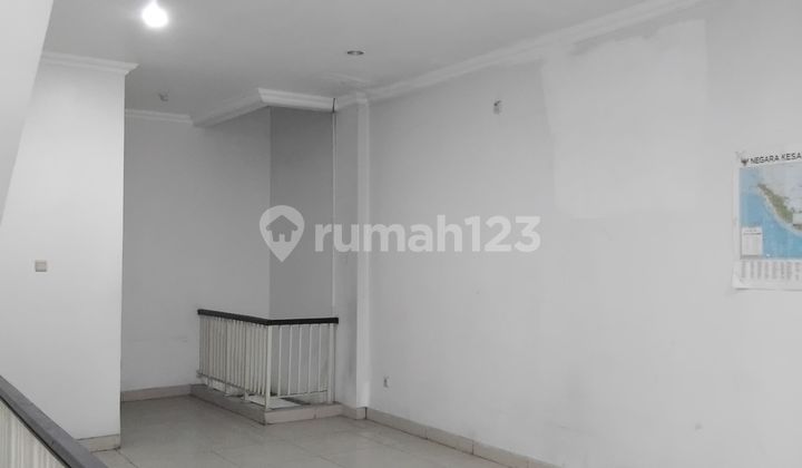 For Sale: Ruko Sedayu Square Cengkareng 3.5 Floors Ready Unit 2