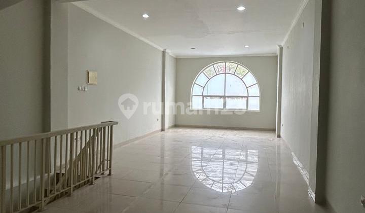 Cheapest Lake View Ruko Foodcity Green Lake City Cheapest Lake View Ruko Foodcity Green Lake City