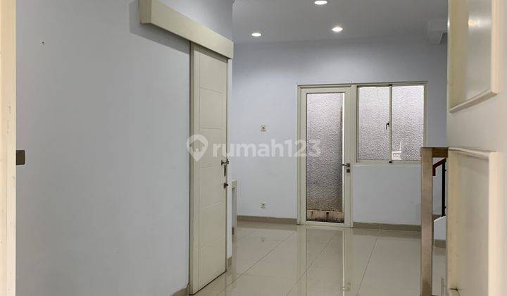ruang tamu di jual rumah cluster edison