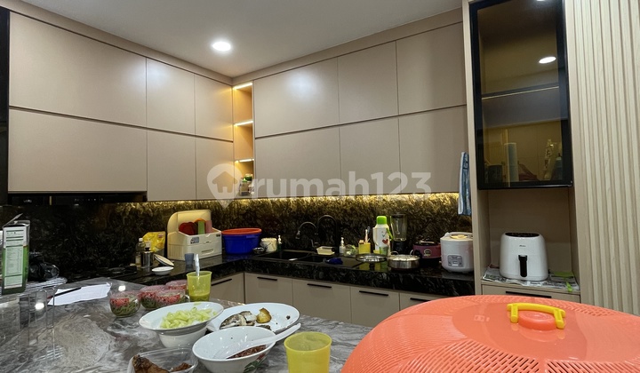 Rumah Mewah Ensuit Bathroom Cluster Crystal Gading Serpong