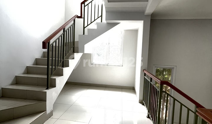 Samara Village Split Level Furnished Prime Location Samara Village Split Level Furnished Prime Location