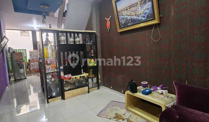 Rumah 2lt Dkt Stasiun. Taman Royal Tangerang 2