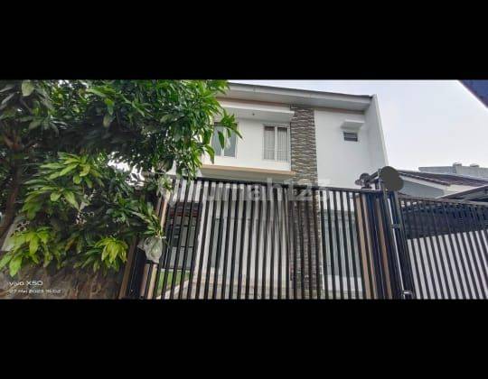 Dijual Rumah 2 Lt di Cluster Banjar Wijaya 1