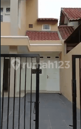 Dijual Cepat Rumah 2 Lantai Full Renov Cluster Asia Banjar Wijaya 1