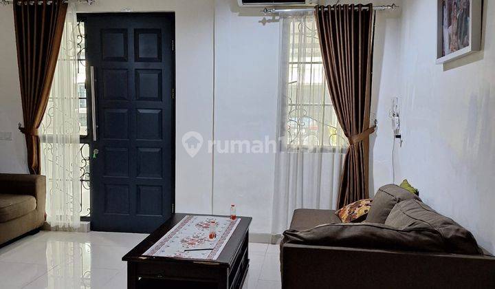 Dijual Rumah 2 Lt Furnished di Cluster Hazel Pinewood, Tangerang 1