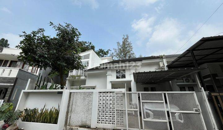 Hot Property Rumah 2 Lantai Bagus di Griya Loka Bsd, Tangerang 1