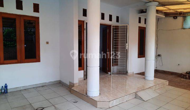 dijual cepat Rumah 1,5 lt siap huni di Taman Royal 1, Tangerang 2