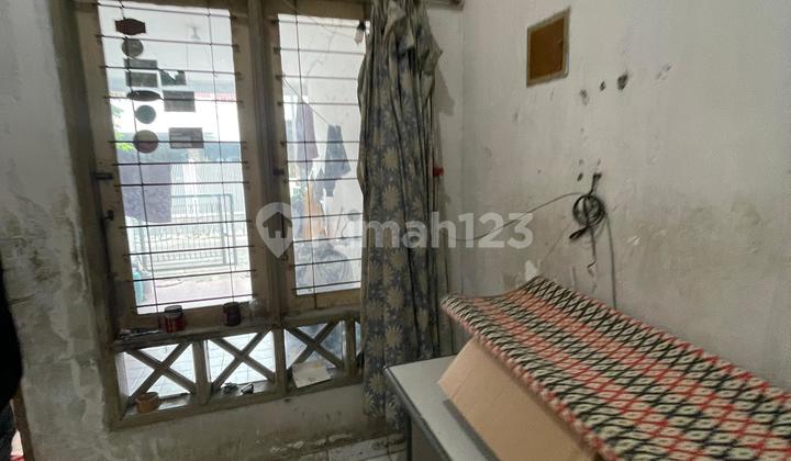 Di Jual Cepat Rumah di Taman Royal 1 Tangerang. Harus di Renovasi