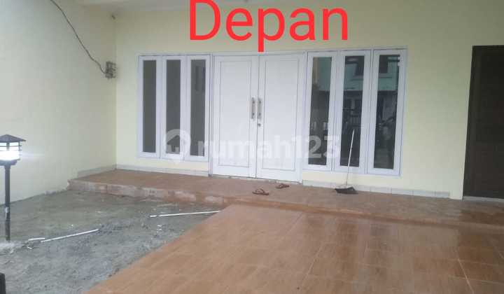 Rumah Hook Jalan Lebar di Taman Royal Cluster Monaco, Tangerang