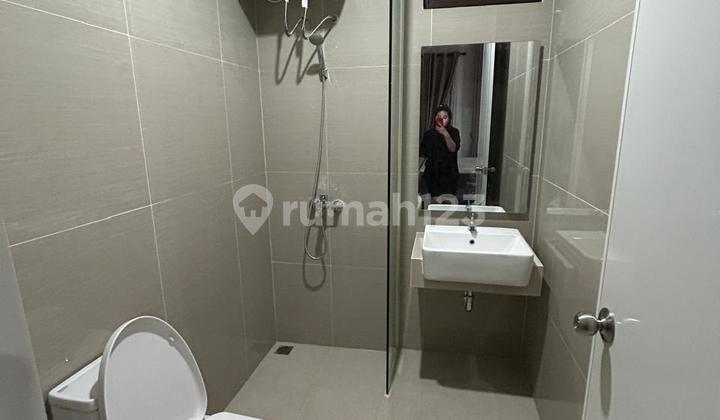 Wts Dijual Rumah Rapi Siap Huni Posisi Hoek di Cluster Gardenia Boulevard Paramount Petals Tangerang 2