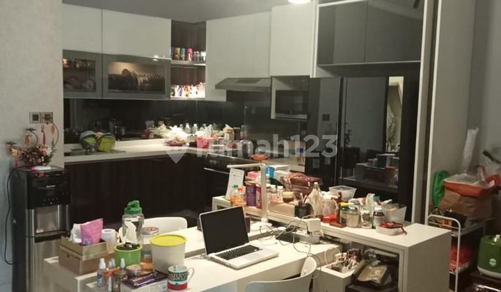 For Sale 2 1/2 Story House in Taman Villa Meruya, West Jakarta 2