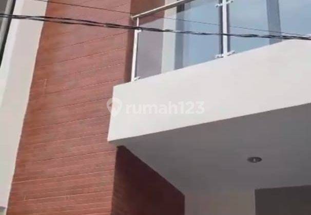 Rumah 2 Lt Over Kredit Panorama Sepatan Tangerang 1