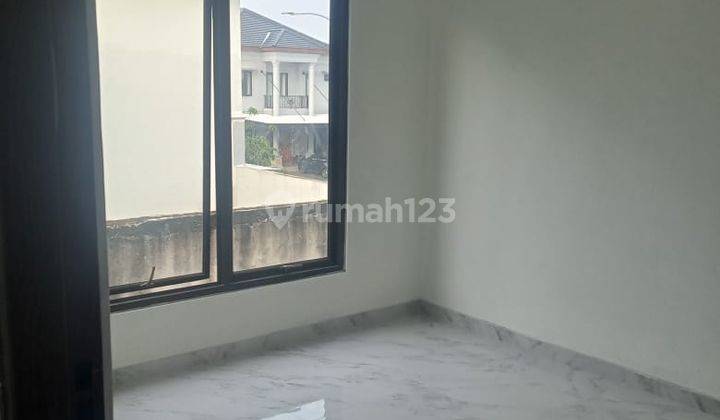 Dijual Rumah Mewah di Cluster Pinewood Banjar Wijaya, Tangerang 2