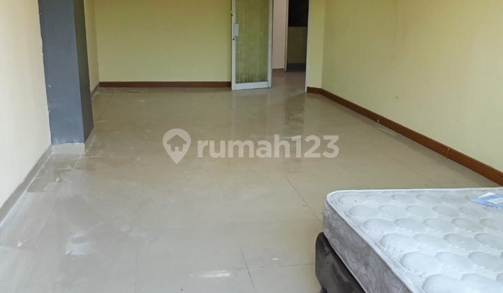 For Rent: Connected Shop Houses (Ngantong) Daan Mogot West Jakarta, 3.5 Floors 2