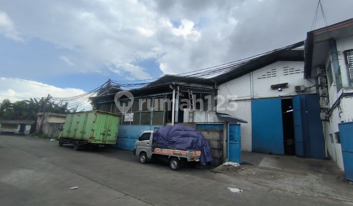 Disewakan Gudang + Kantor 2 Lantai Lokasi Strategis Dekat Akses Tol