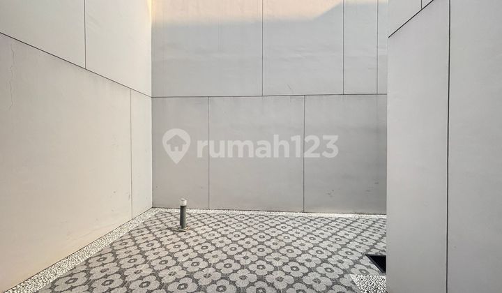 Disewakan Rumah Mewah ada Lift di Cluster Keia The Zora BSD 2