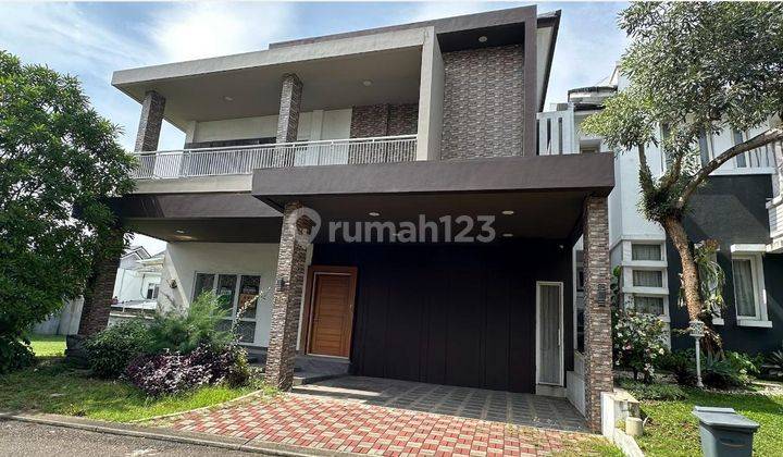 Dijual Rumah Hoek Bangunan Mandiri The Green, Bsd 2