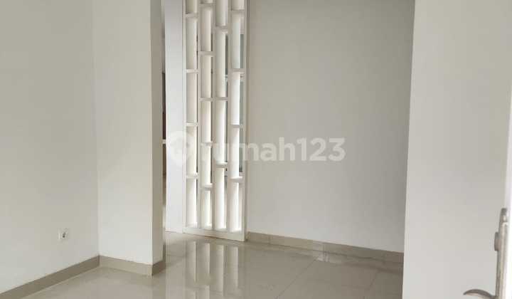 Disewakan: Rumah Alicante Paramount Gading Serpong. 2