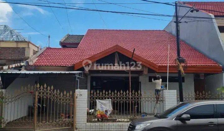 Rumah Klampis Anom STRATEGIS, SIAP HUNI, ADA 1 UNIT AC 1