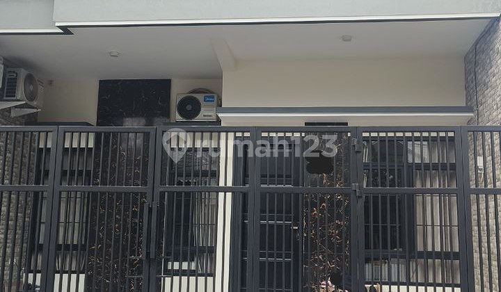 Rumah Baru Minimalis 2Lantai Karang Asem, Dkt Ploso, Villa Kalijudan Indah, Karang Empat, Mojoarum, Lebak, Kampus Unair