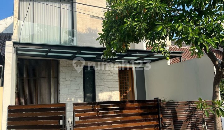 Rumah di Araya 2, Galaxy Bumi Permai Minimalis, Dkt Pakuwon City, Wisma Mukti, Klampis Anom, Manyar Indah, Puri Galaxy, Sutorejo, Mulyosari