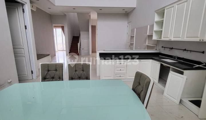 Rumah Furnish di Dharmahusada Indah, Siap Huni, Minimalis, Dkt Kertajaya Indah, Regency 21, Araya 1, Wisma Mukti, Puri Galaxy, Kertajaya Indah Regency, Manyar Kertoarjo 2