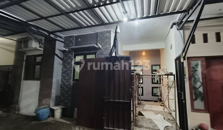 Newly Renovated House in Ploso Near Villa Kalijudan Indah, Karang Asem, Karang Empat, Mojoarum, Lebak, Kenjeran, Merr, Karang Menjangan, Jojoran, Unair Campus Newly Renovated House in Ploso Near Villa Kalijudan Indah, Karang Asem, Karang Empat, Mojoarum, Lebak, Kenjeran, Merr, Karang Menjangan, Jojoran, Unair Campus