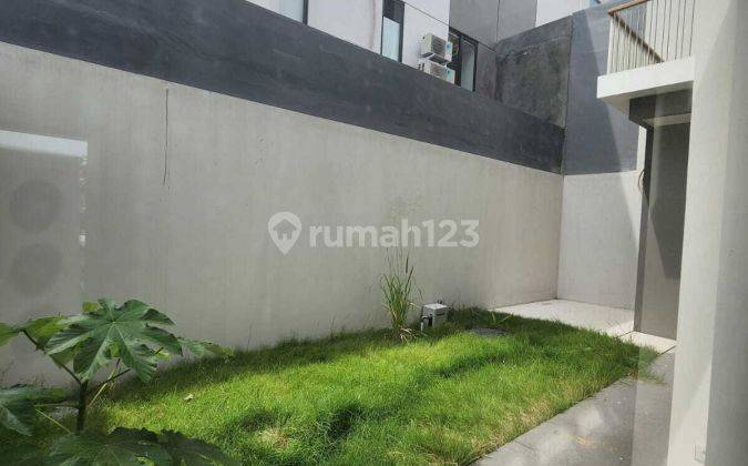 Rumah 3 Lantai Baru Semi Furnished di Asya, Jakarta Timur 2