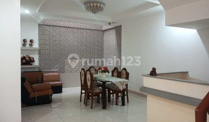 Disewakan Rumah Di Sunter Danau Indah Jakarta Utara