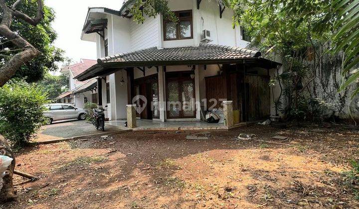 Dijual Rumah Lama Terawat di Area Premium Kemang 1