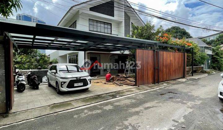 Dijual Rumah Mewah Siap Huni di Kebayoran Baru 1