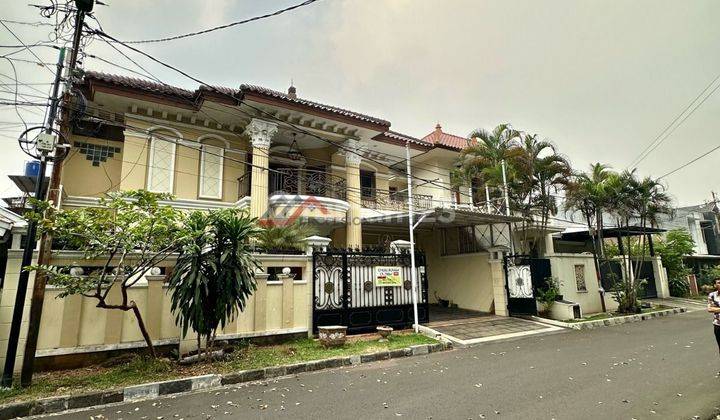 Dijual Rumah Dengan Design Clasic Mewah Dalam Komplek Lebak Bulus 1