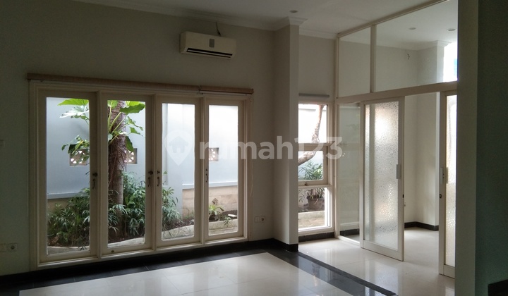 RUMAH DI PENUMPING SOLO 7