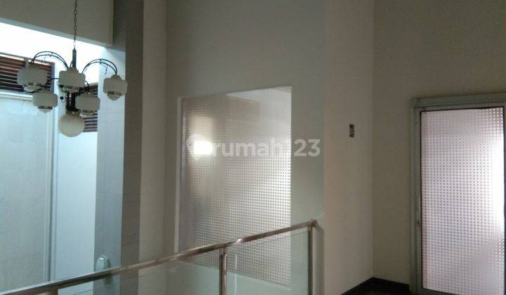 RUMAH DI PENUMPING SOLO 14