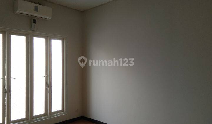 RUMAH DI PENUMPING SOLO 16