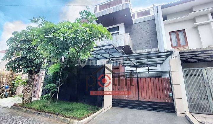 RUMAH SEMI FURNISHED KOLAM RENANG DI SOLO BARU 1