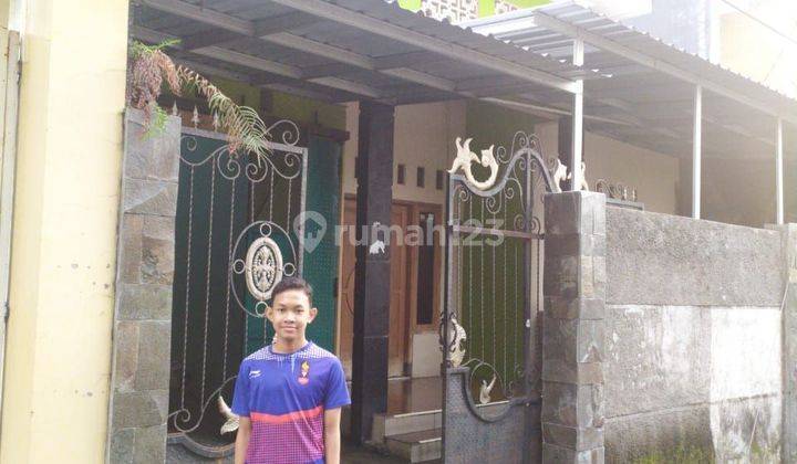 RUMAH DI MANGKUBUMEN SOLO  1