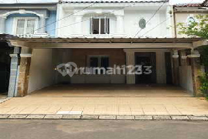 Rumah Dekat Tol Cibubur di Raffles Hill Cibubur