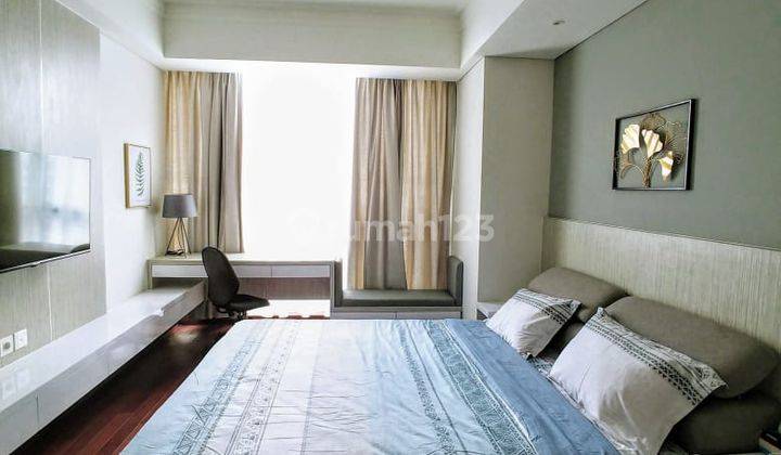 Apartement Casa Grande Phase 2 3 BR Furnished Bagus 2