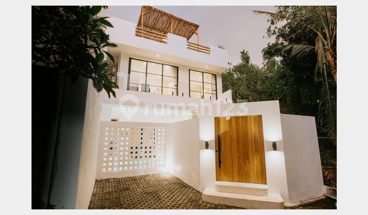 BRAND NEW VILLA in Tumbak Bayuh near Canggu, Freehold fully furnished