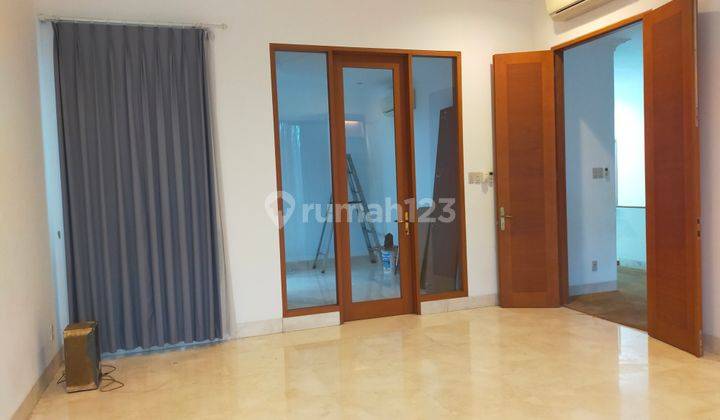 Disewakan Rumah di Jl. Gaharu, Bagus hadap  6
