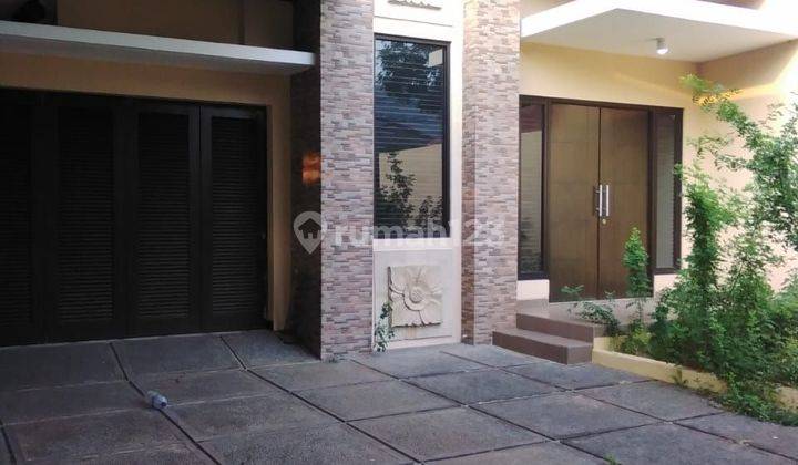 Kebayoran Lama, Jl. Johari 2 No.8 A, Jakarta Selatan, Rumah Baru Siap Huni, Lt. 356/ 250, 4 Kt, Hadap Selatan,tenang, Hrg 6.75 M Nego 2