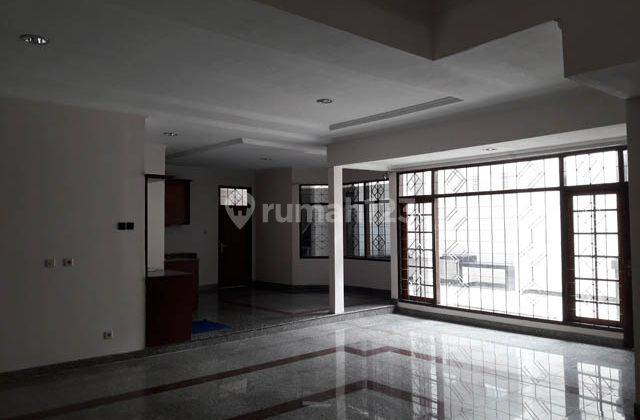 Dijual Rumah 2 Lantai Shm Semi Furnished Mewah Harga Murah di Batununggal Indah Bandung  1